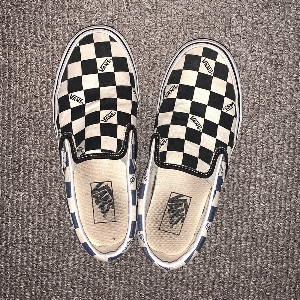 Special edition 2020 Checkered Vans, W 8 or Men 6.5